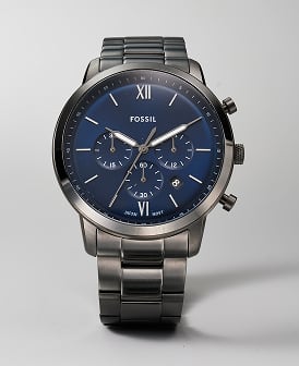 Image of a Fossil Neutra watch with a navy face